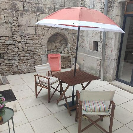 Studio De Charme, Au Calme Dans Le Vieux Chaumont Chaumont  Kültér fotó