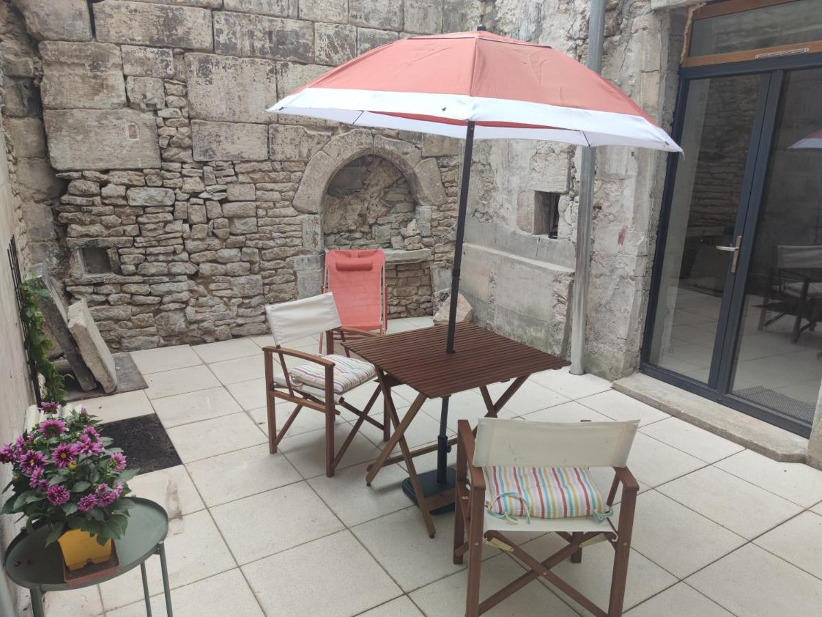 Studio De Charme, Au Calme Dans Le Vieux Chaumont Chaumont  Kültér fotó